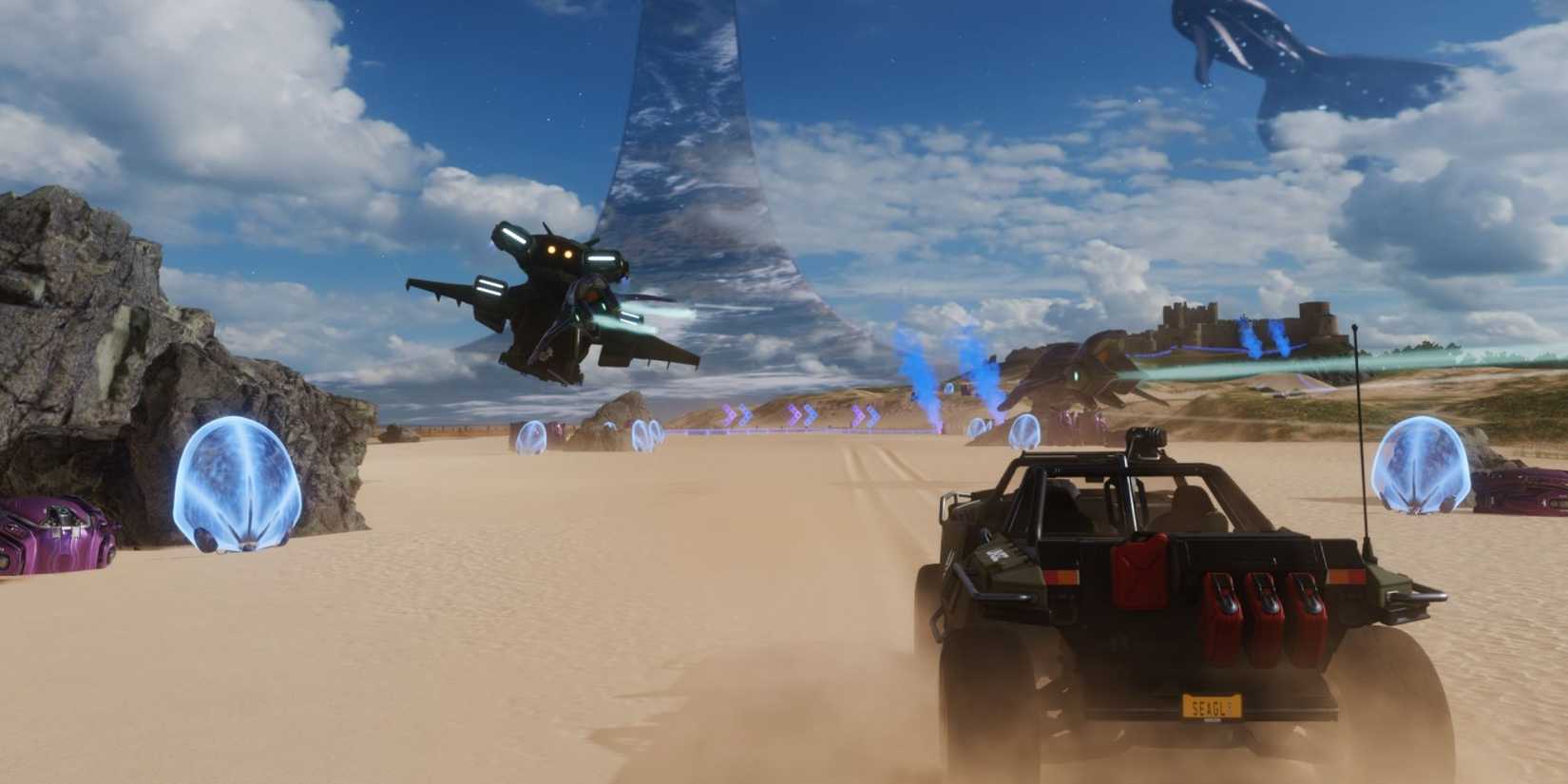 player-driving-a-warthog-in-the-halo-experience-showcase-in-forza-horizon-4.jpg