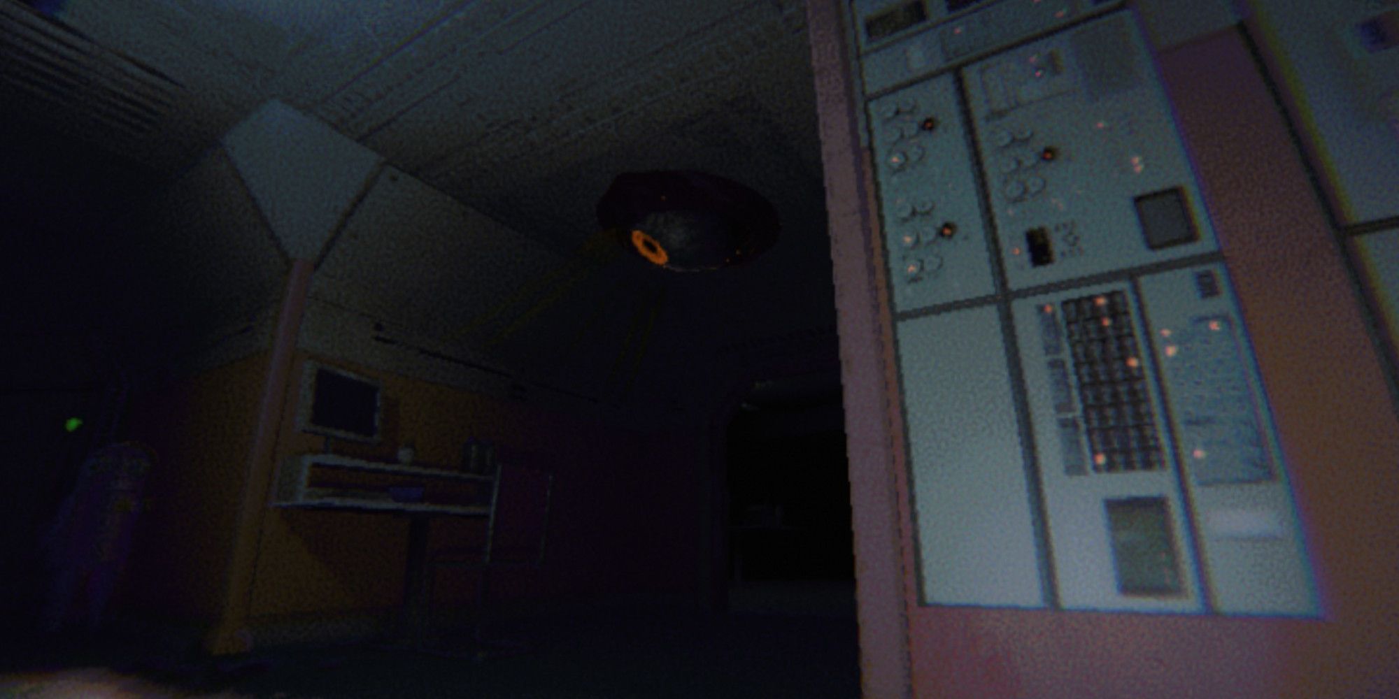 Un peeper que mira en otro lugar, centrado en otro jugador.