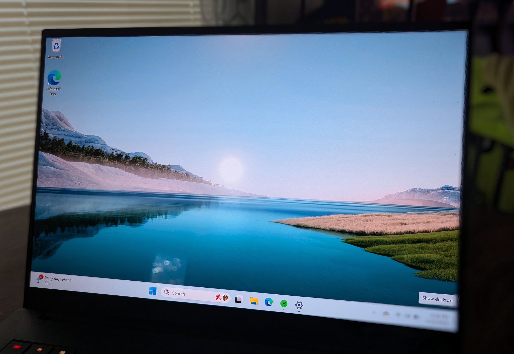 Review: Razer Blade 16 (2025) OLED Display is a Marvel