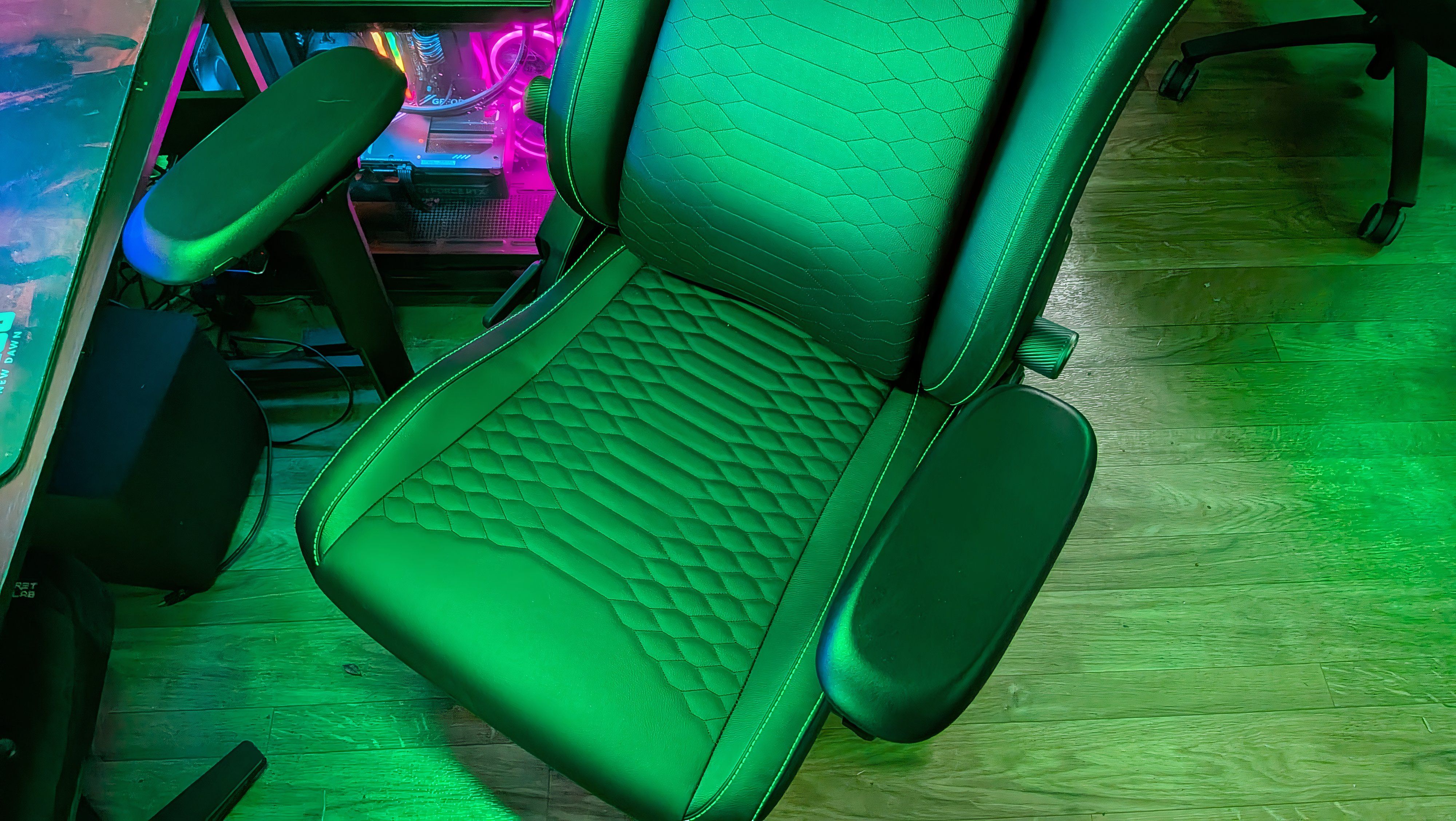 Review: Razer Iskur V2 NewGen Offers Better Everything Over Predecessor