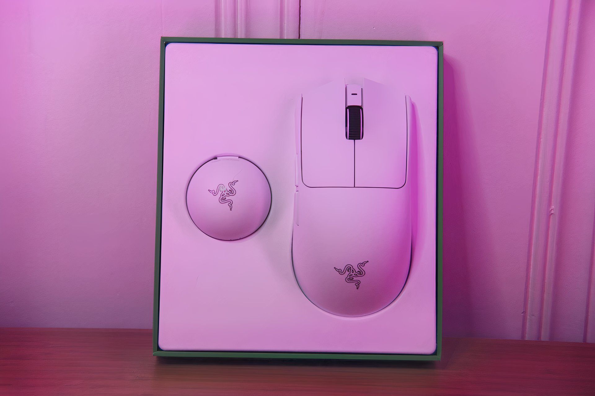☆ピンク☆ Razer Viper V4 Pro Razer Viper V4 Pro: Ultimate Wireless Gaming Mouse for Competitive
