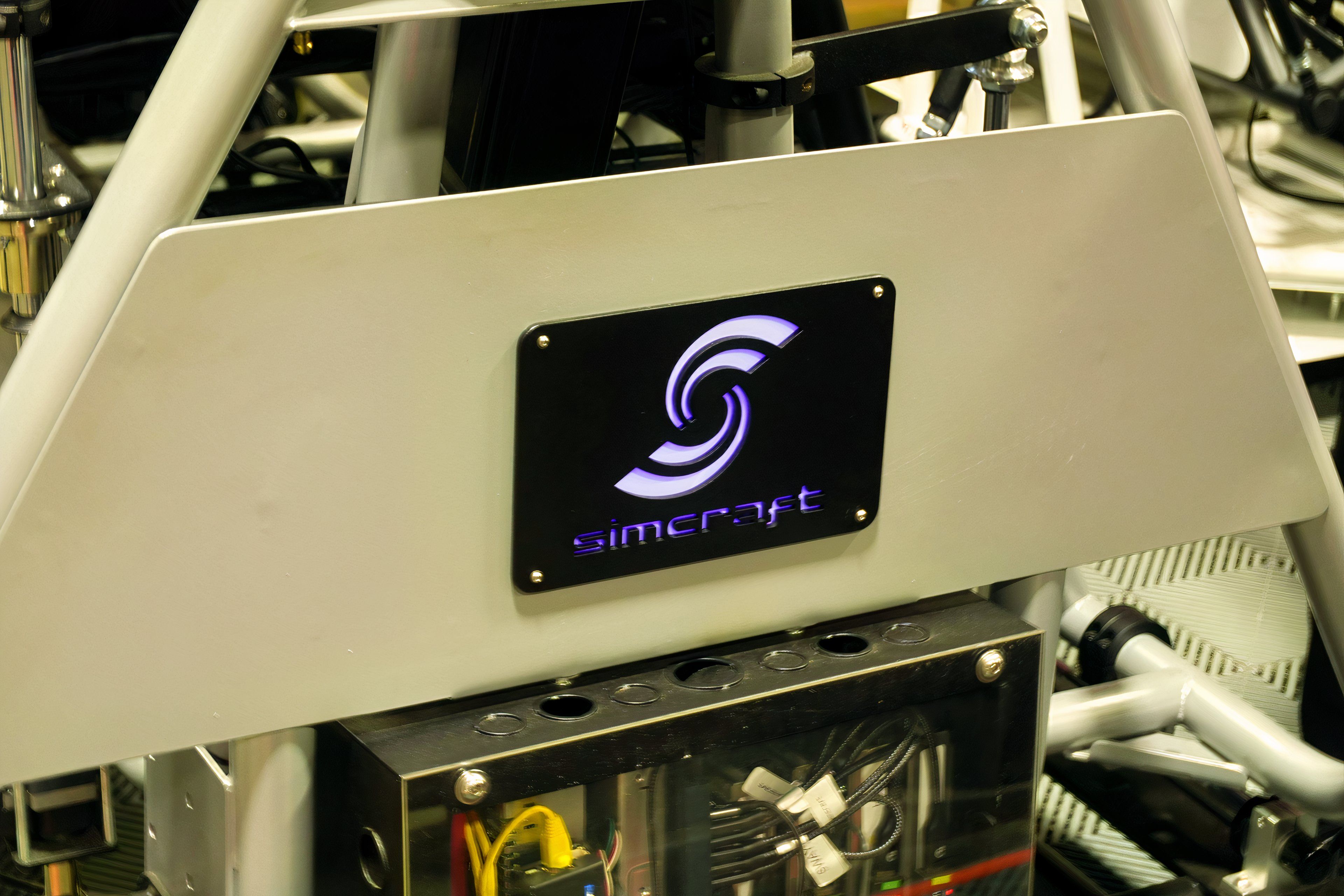 SimCraft Brings Realistic Racing Simulators to Sim Racing Expo