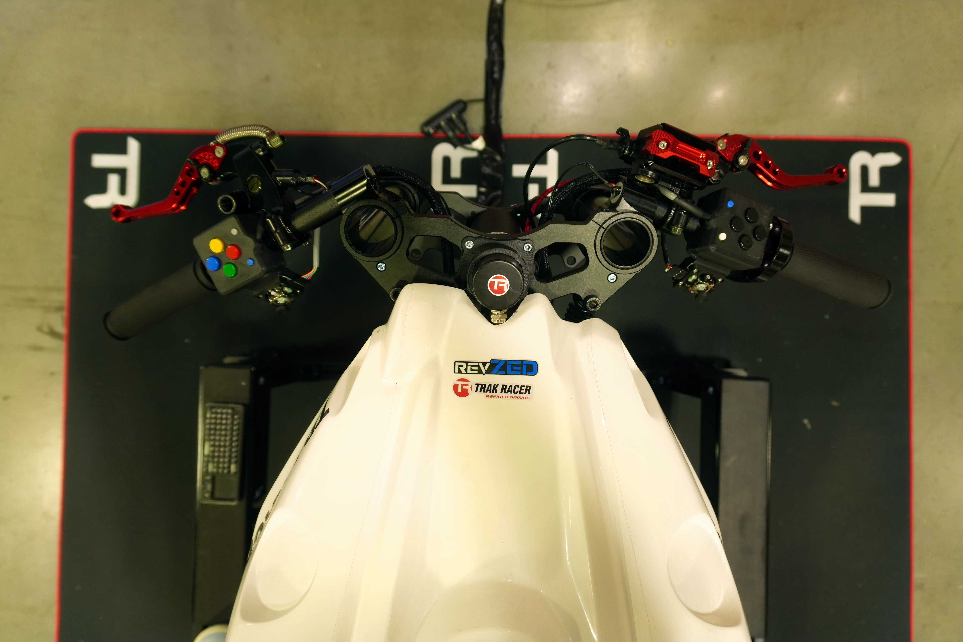 Motocycle Sim Rig Trak Racer Introduces Groundbreaking Motorcycle Sim Rig at Sim Racing Expo